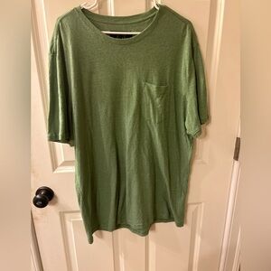 Men’s Even Tide Shirt Sleeve Shirt with a Front Pocket Size XL